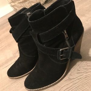 DV BY DOLCE VITA BOOTIE